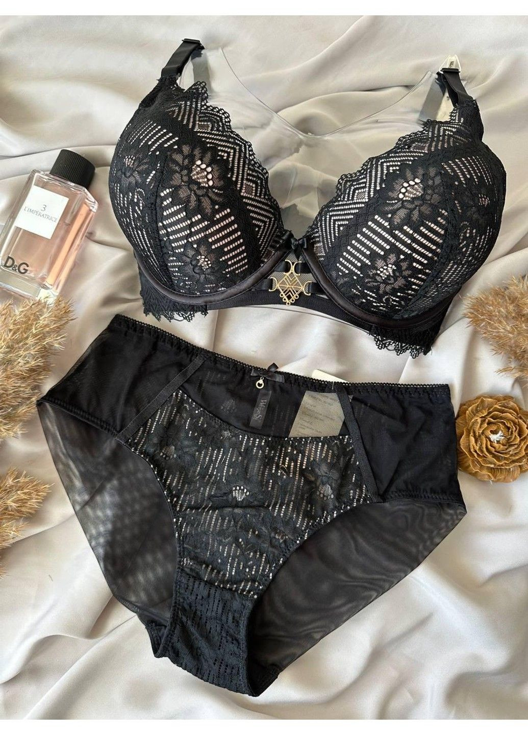 Черный комплект бюстгальтер push-up + трусики слипы 8315 черно-бежевый Weiyesi