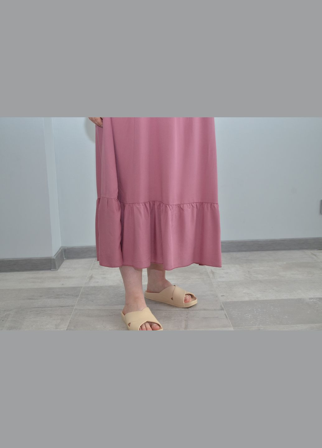 Бузкова жіноча сукня, короткий рукав (різні кольори) No Brand однотонна