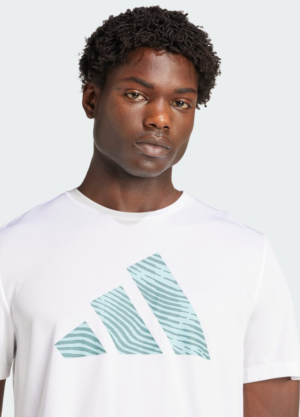 Біла футболка adi365 running essentials brand love adidas