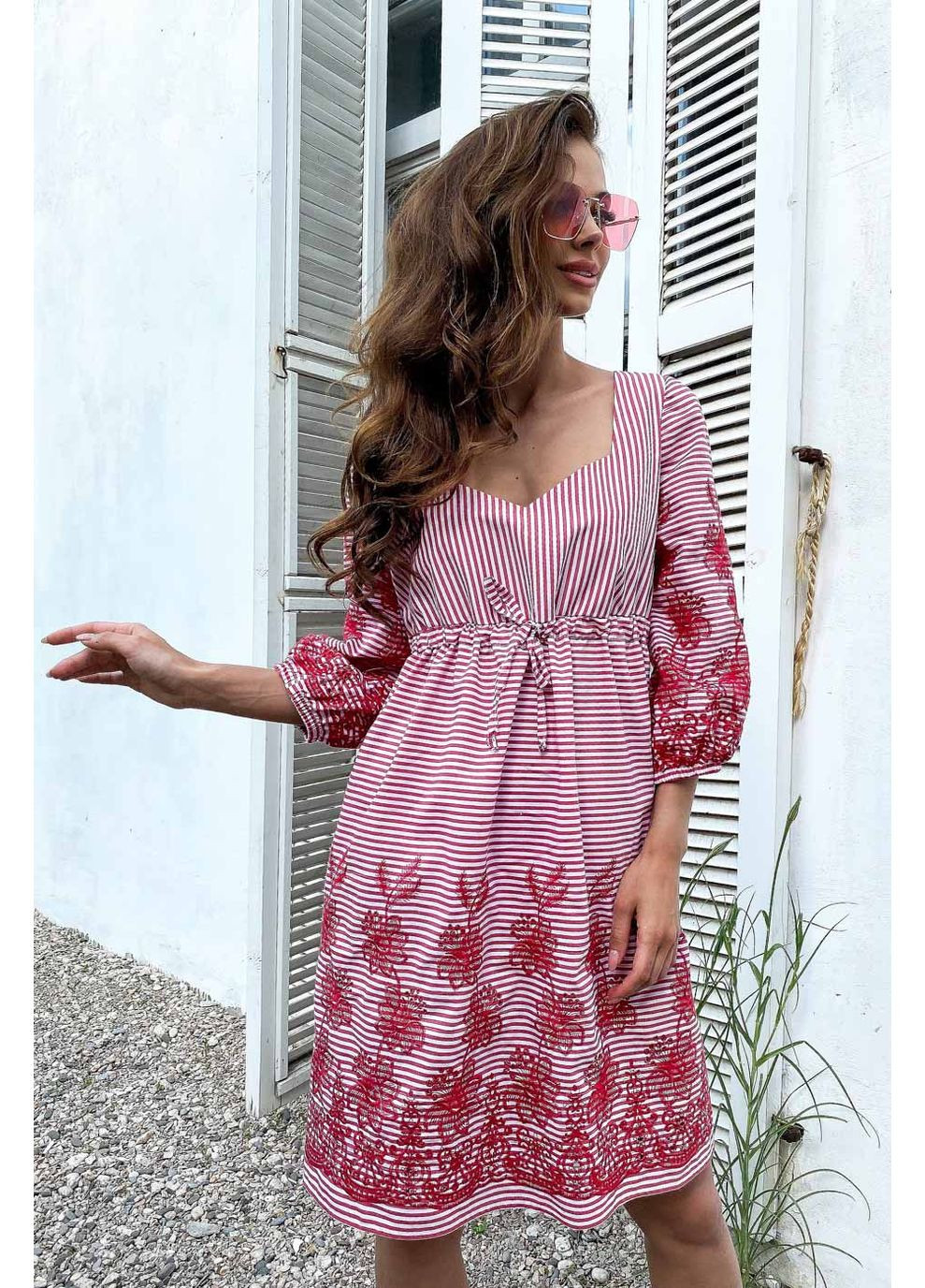 Красное платье 1724.4702 Seventeen