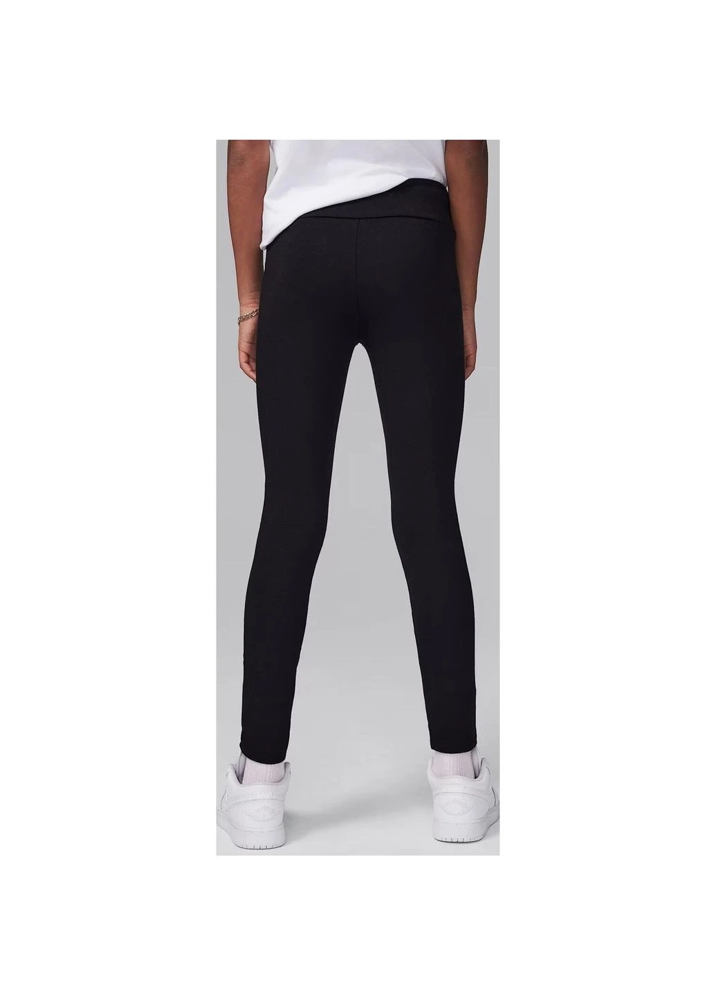 Черные демисезонные леггинсы подростковые черные 45d296-023 Nike