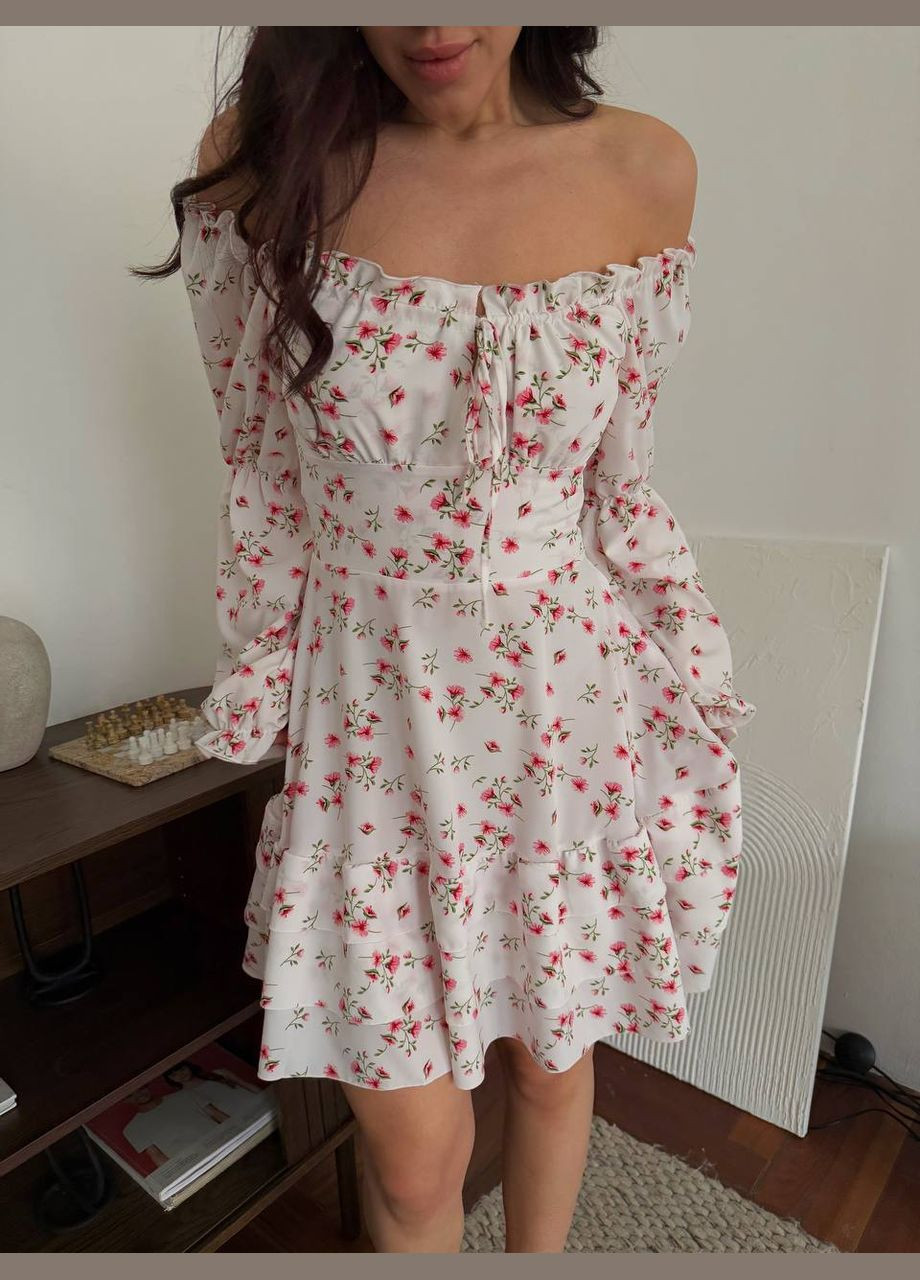Белое повседневный платье мини с цветочным принтом MonCher с цветочным принтом