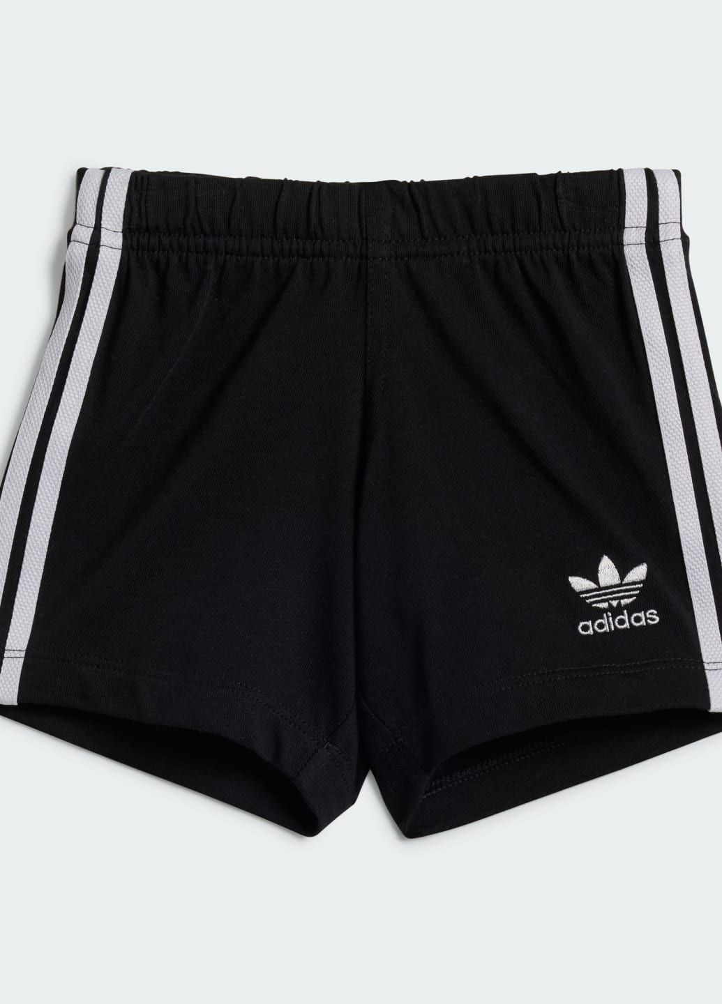 Комплект: футболка та шорти adidas (298367776)