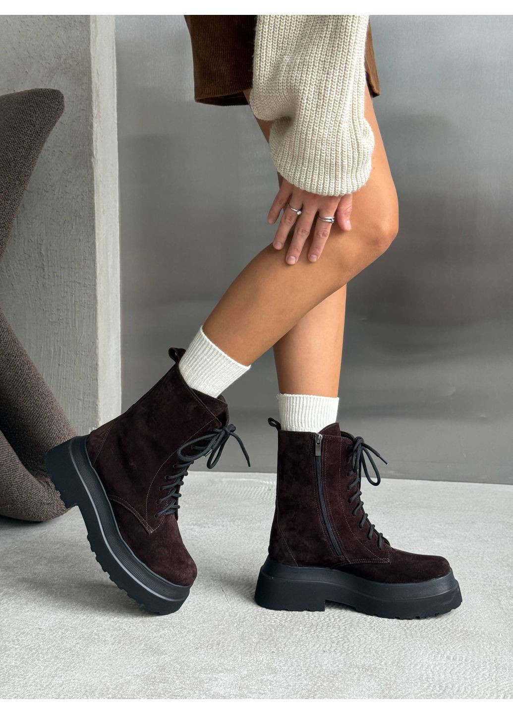 Осенние демисезонные замшевые ботинки Helen из натуральной замши