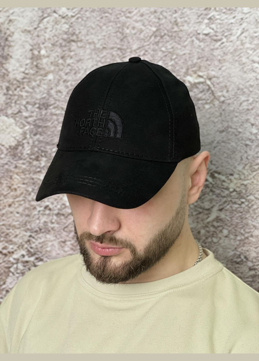 Кепка чоловіча чорна із чорним лого No Brand (340317252)