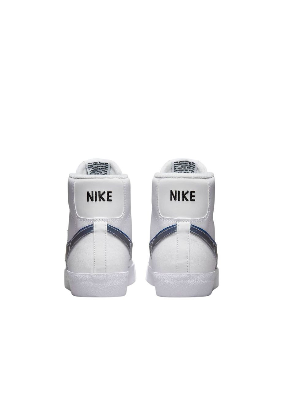 Белые кросівки Nike