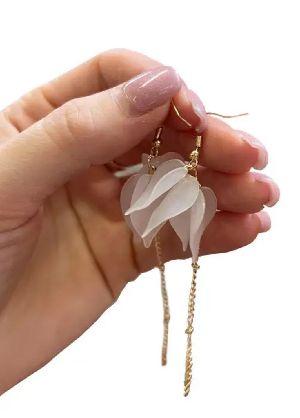 Серьги женские длинные с белыми и золотистыми листочками Fashion Jewelry (351346489)