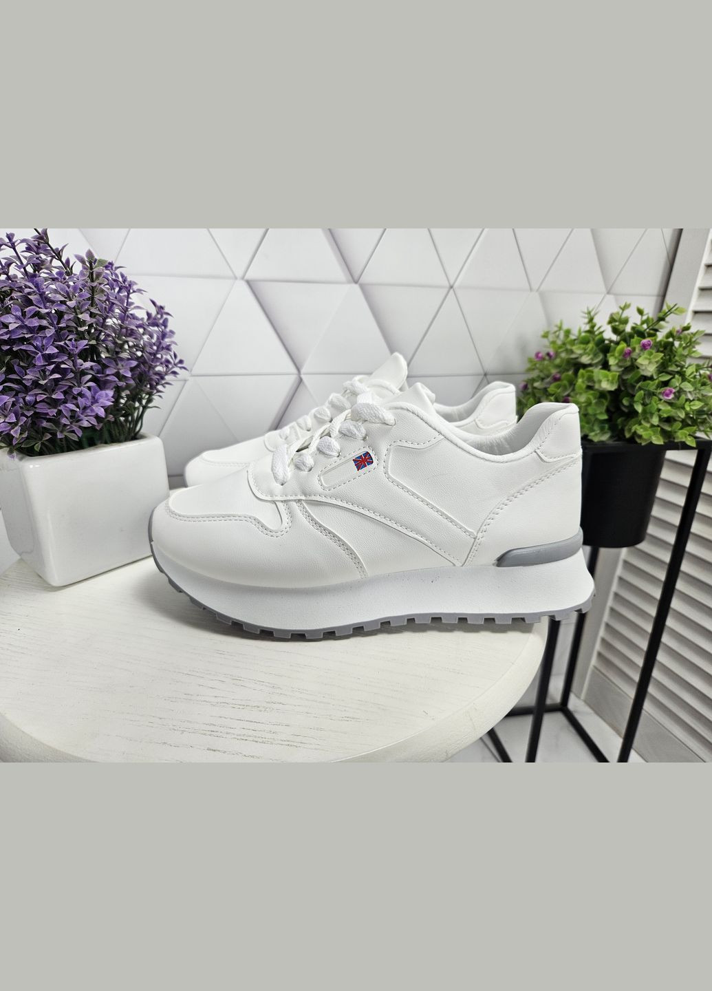 Кроссовки белые на тракторной подошве классика No Brand белые (322650759)