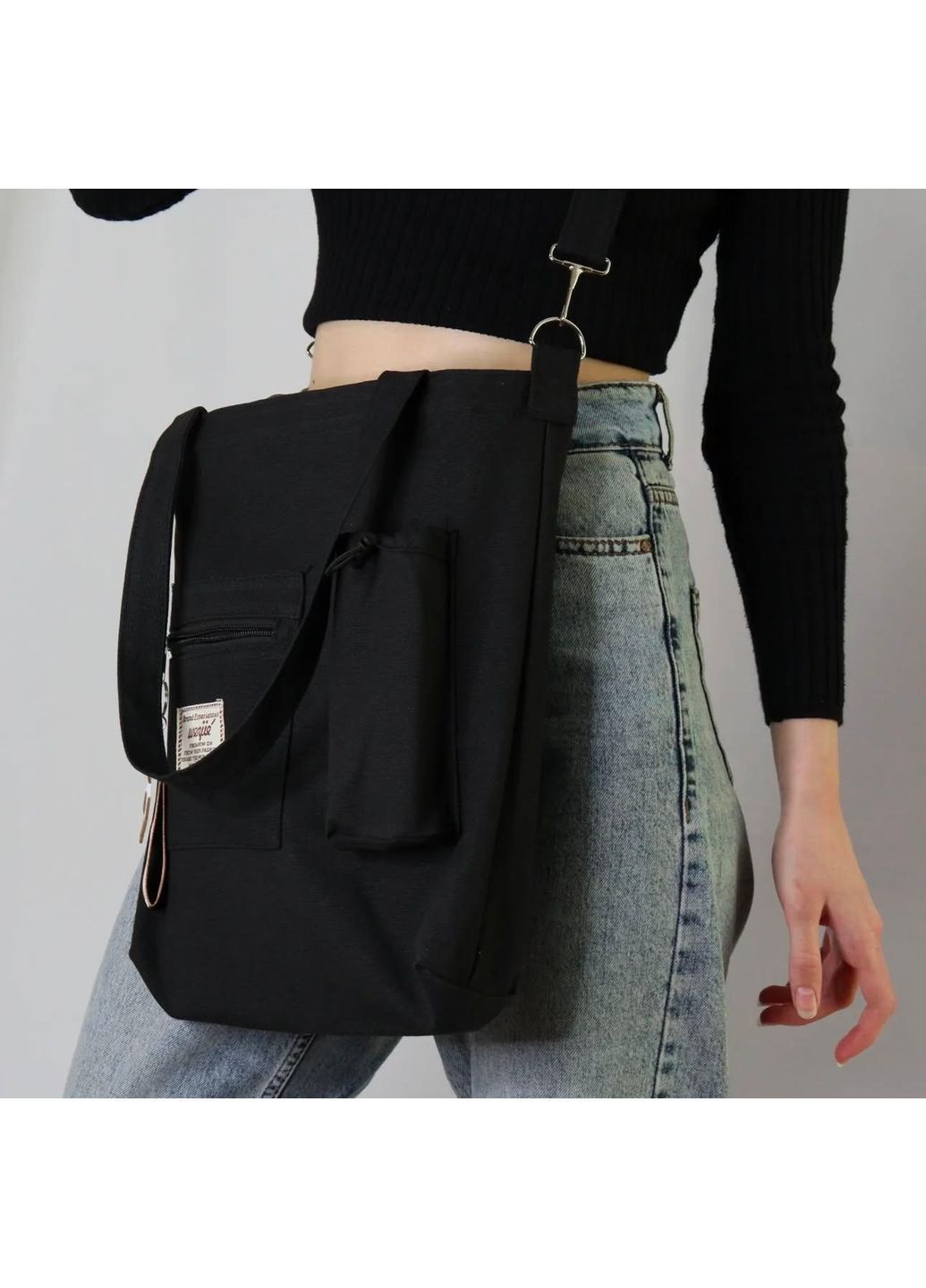 Черный шопер через плечо вместительная сумка с ручками для учебы азиатский стиль на 4 отделения кавай с брелоком мишки kpop No Brand (368717664)