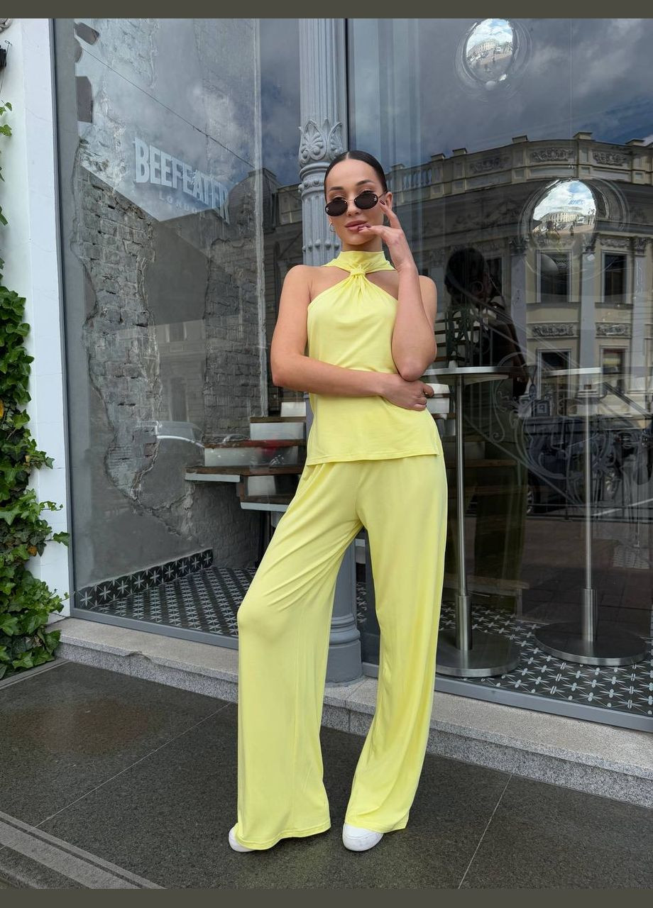 Комфортний літній костюм з натуральної дихаючої тканини Adelante (334577325)