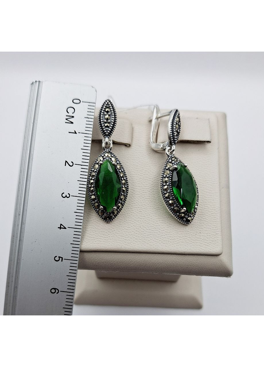 Серьги серебряные с изумрудом и марказитом 7,7 г No Brand (369737465)
