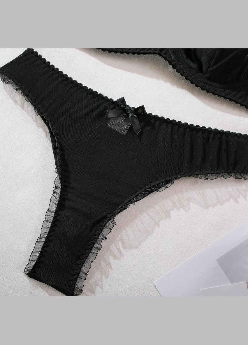 Чорний демісезонний комплект жіночої білизни в сіточку бюстгальтер і трусики танга No Brand Комплект білизни