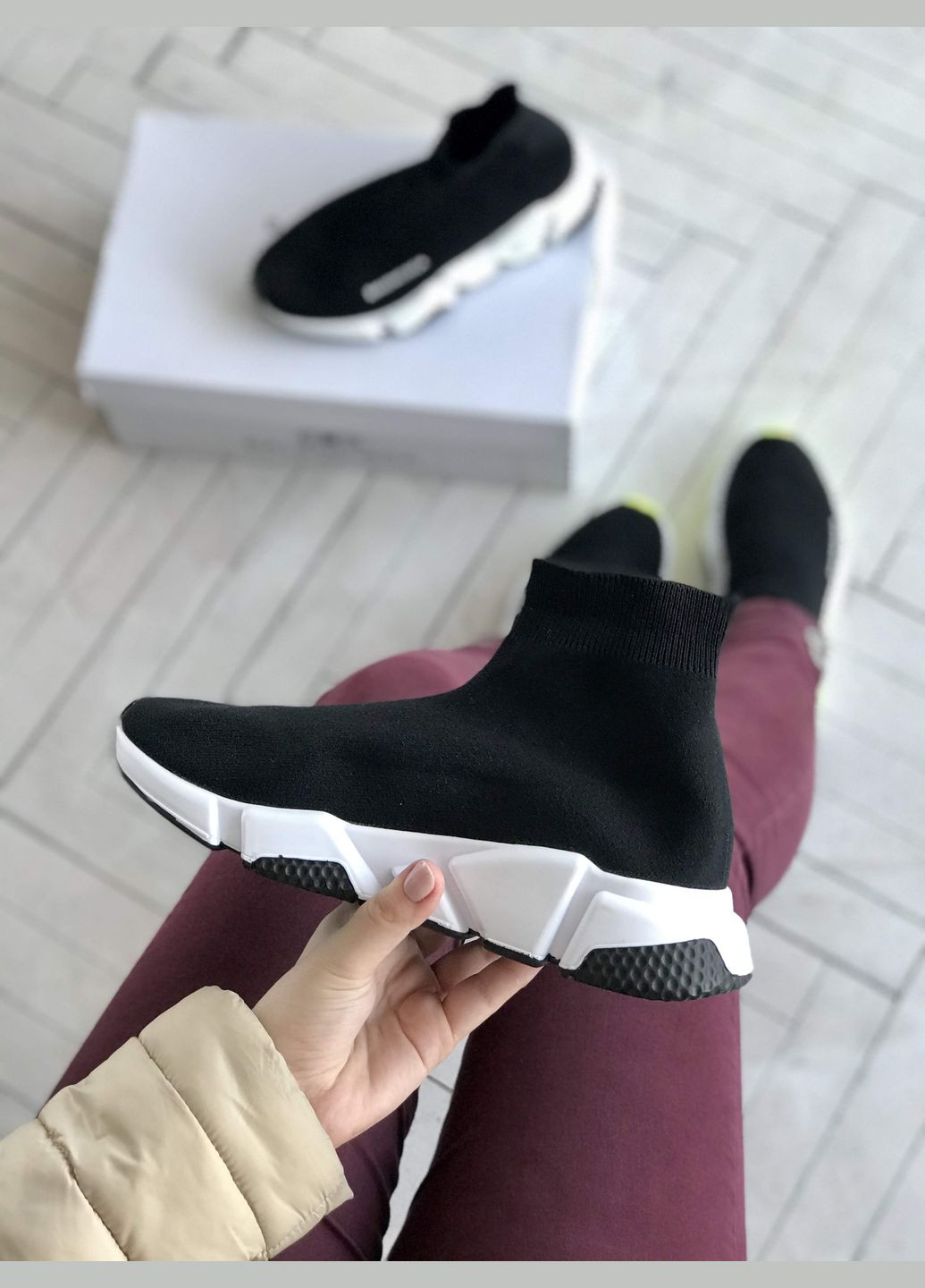 Черно-белые летние кроссовки мужские и женские balenciaga speed trainer black white | баленсиага спид трейнер черно-белые No Brand