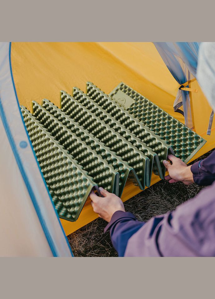 Килимок туристичний складаний одномісний IXPE CNK2450WS044 з алюмінієвою плівкою, 195x60x1.8 см, оливковий Naturehike (353502691)