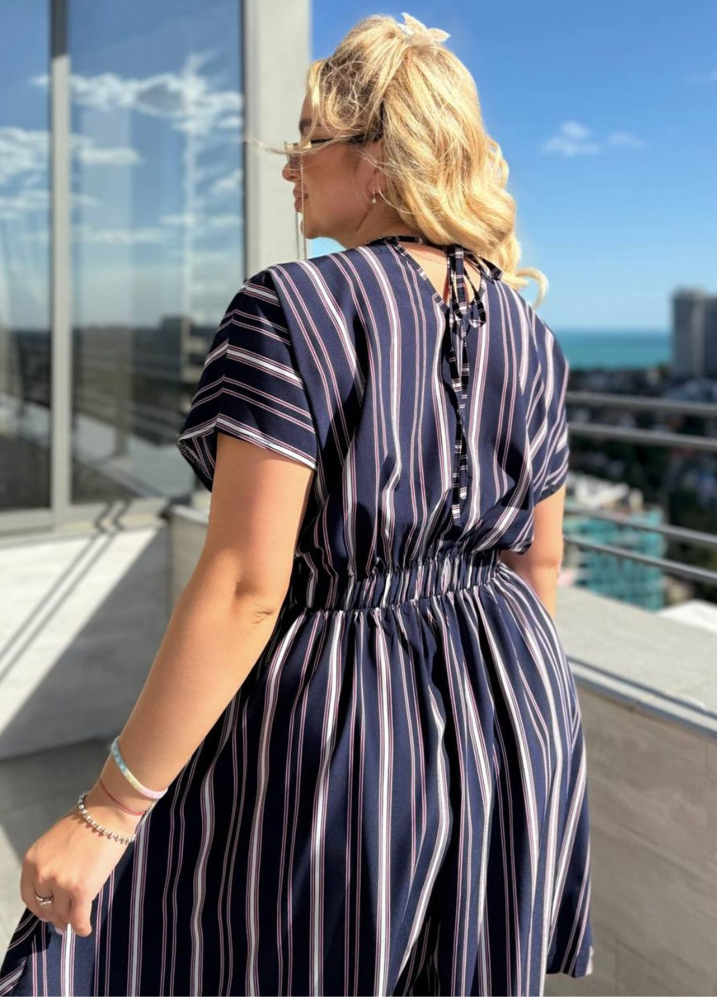 Вишуканий легкий літній комбінезон шорти в смужку з короткими рукавами Україна комбінезон-шорти смужка синій повсякденний софт