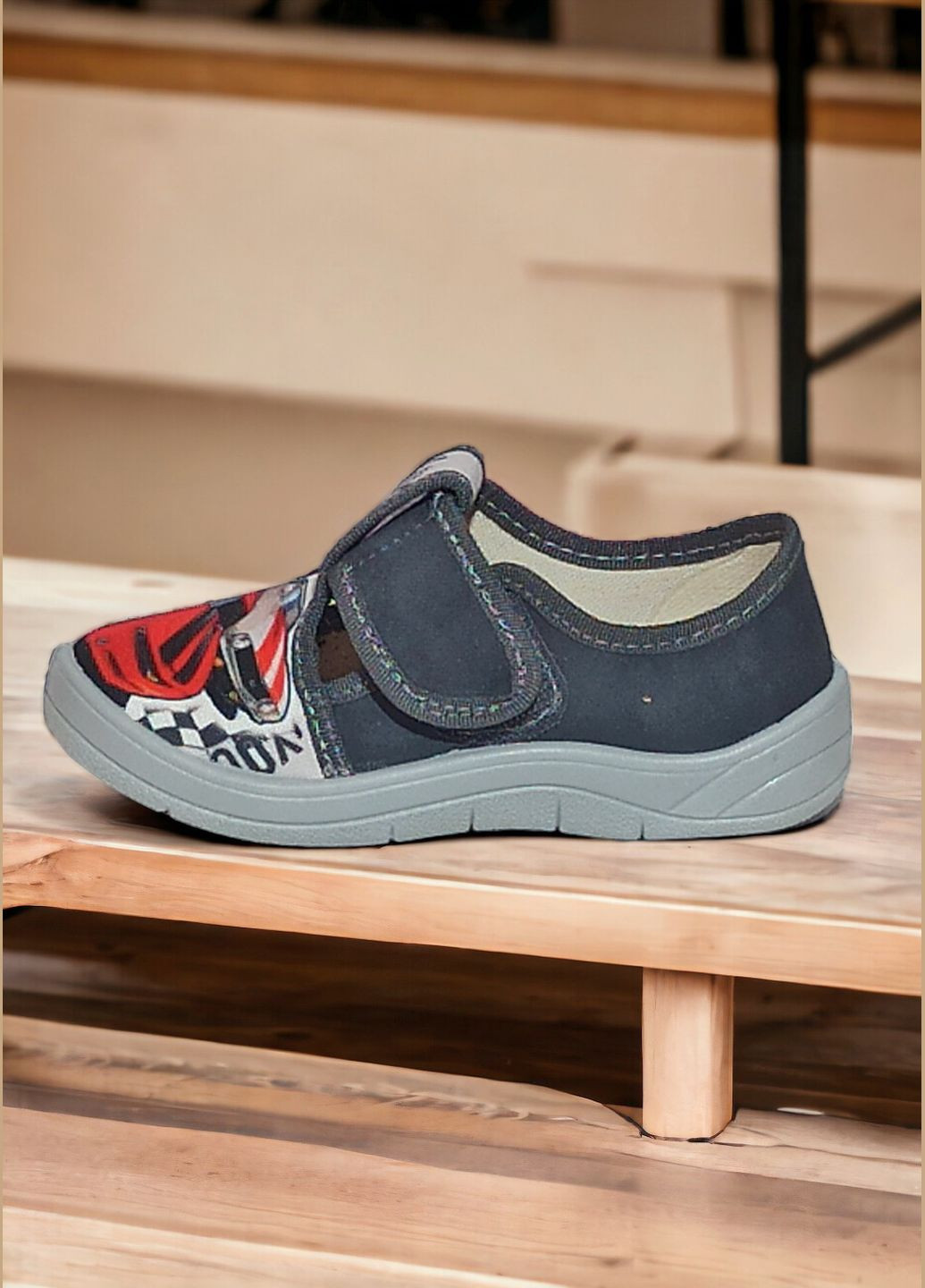 Дитячі ортопедичні тапочки капчики на липучці для хлопчика в садок на змінку Waldi (327432062)