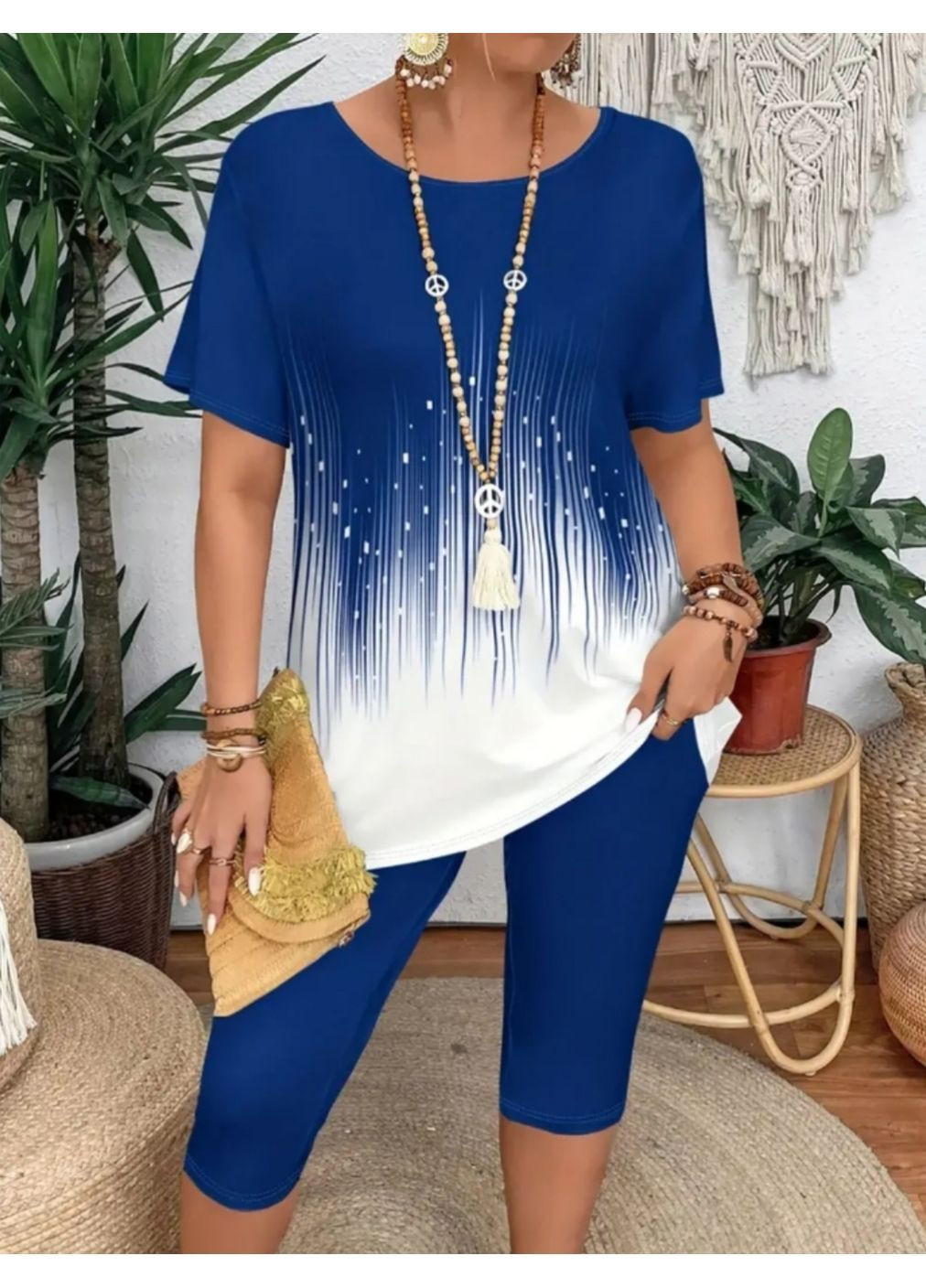 Жіночий яскравий костюм напівбатал No Brand (364956668)