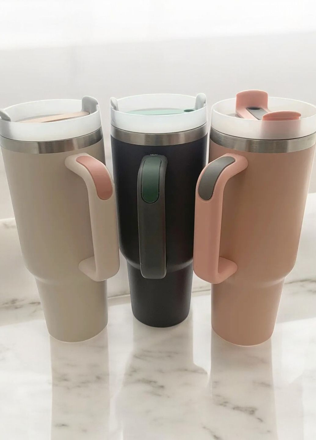 Термокружка с ручкой и трубочкой, розовая, 1100 мл No Brand (316319163)