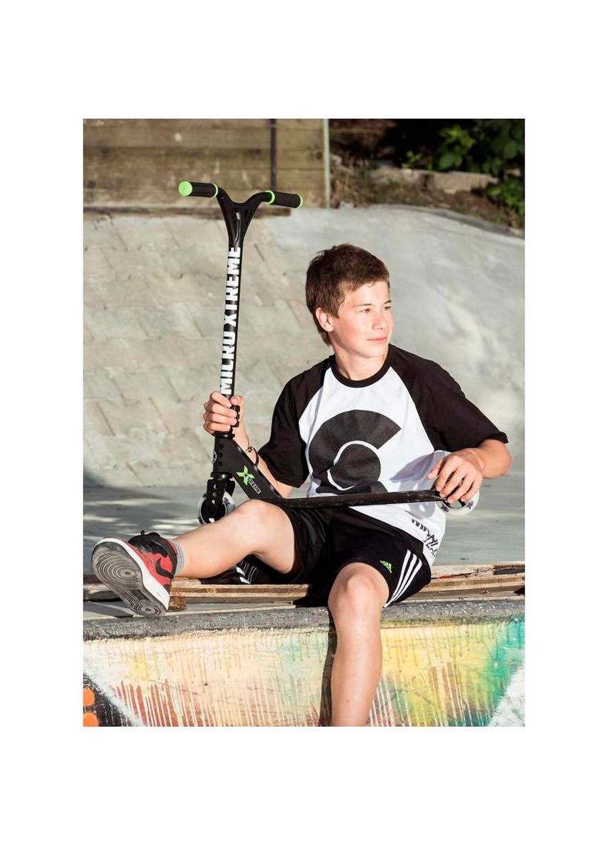 Самокат Trixx & Ramp, черный () Micro SA0104 (328261293)