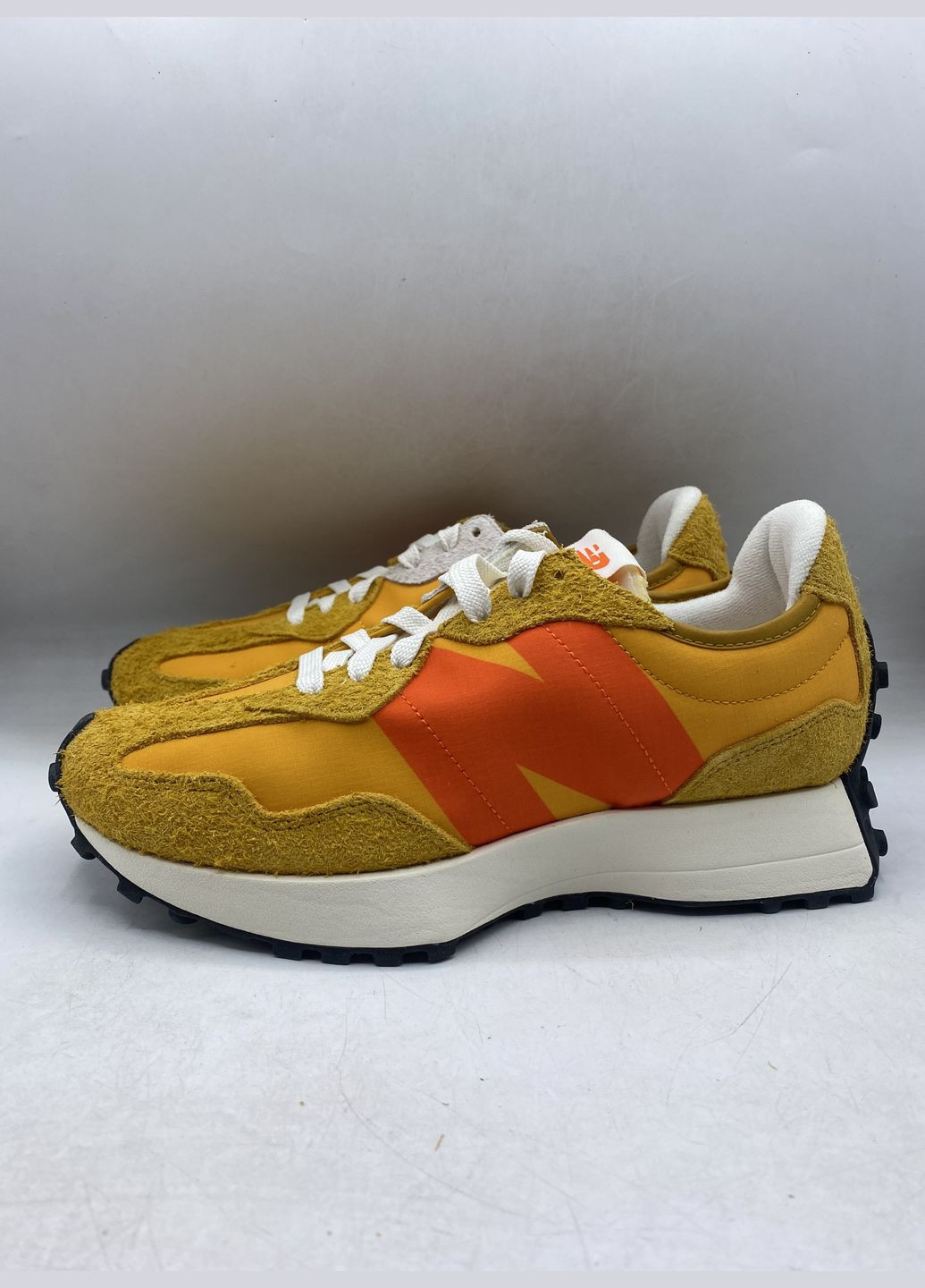 Желтые кроссовки zapatillas deporte New Balance