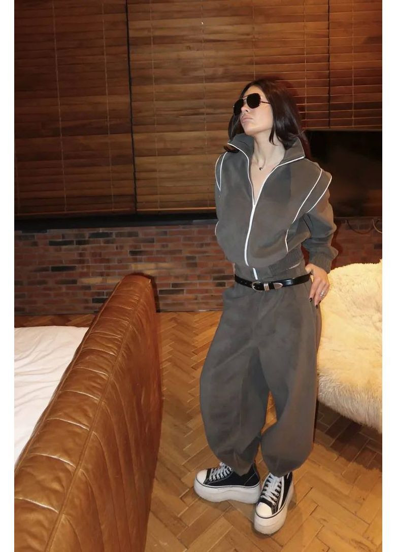 Жіночий спортивний костюм No Brand (371260731)