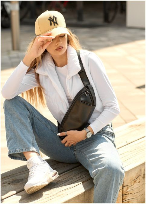 Женская кожаная сумка на пояс бананка Holster MSH черная с перфорацией (SKU_87119101-VS) Sambag (302450374)