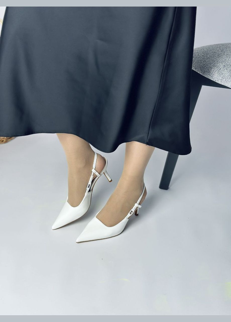 Білі стильні босоніжки слінгбекі лакові білі на підборах No Brand 2025 (328451032)