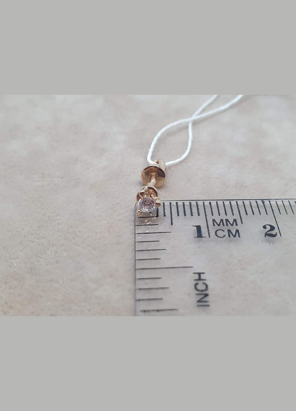 Золота моносережка-пуссета з фіанітом. 3533276/1 Гаразд (311208208)