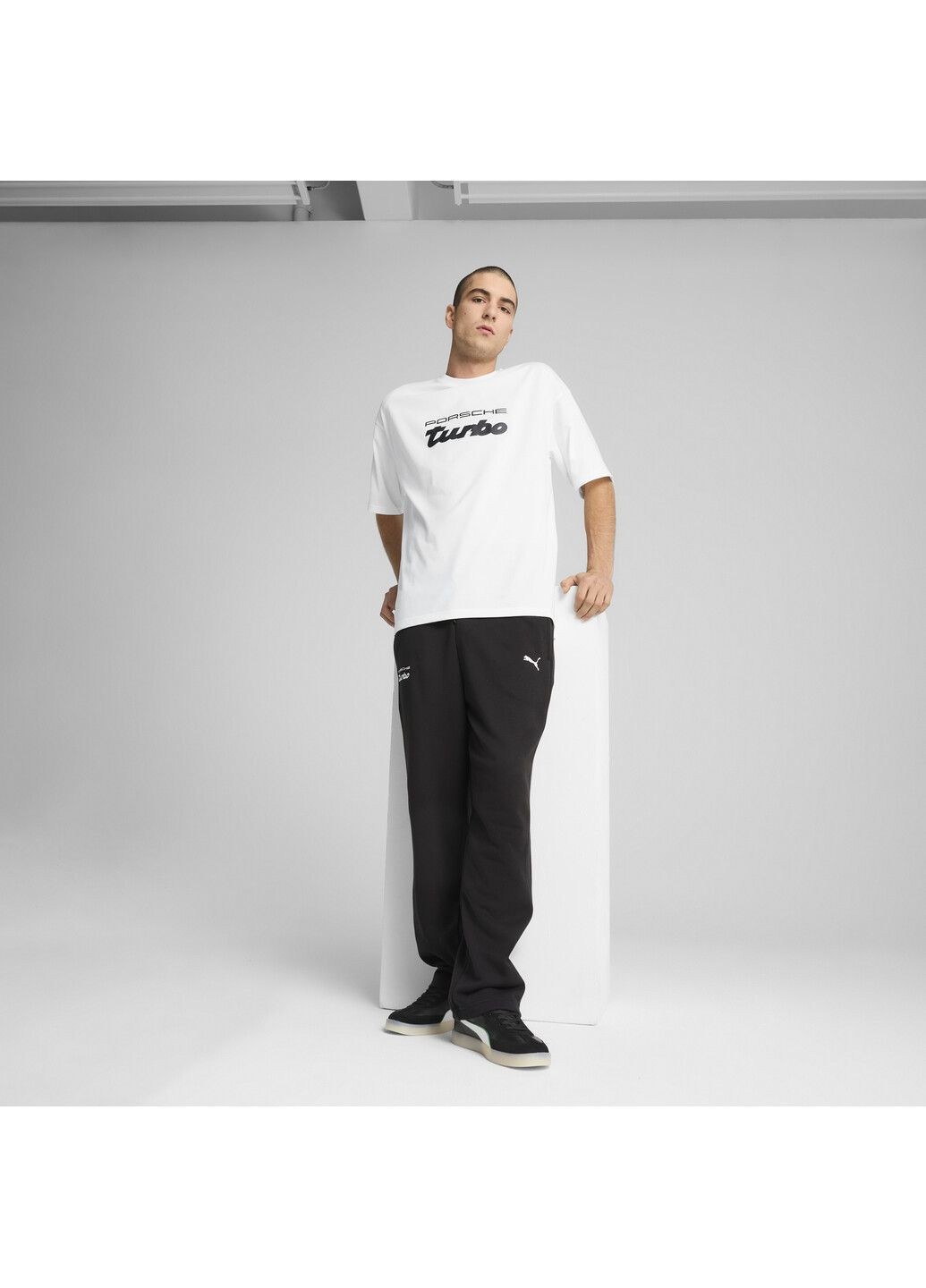 Черные спортивные демисезонные брюки Puma