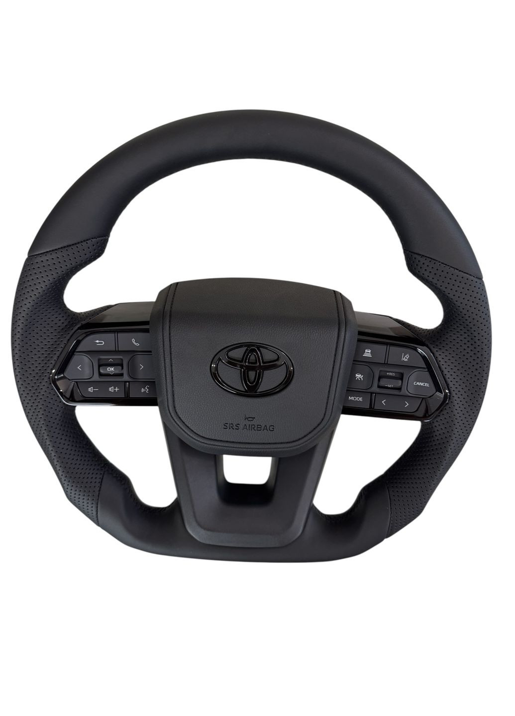Руль для Land Cruiser 200, Prado 150. Без подогрева. Кожа. Со скошенным низом. Логотип – черный глянец. Toyota (346055195)