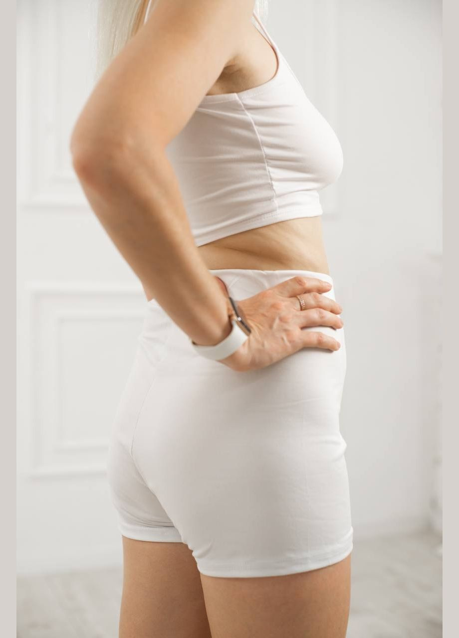 Белый демисезонный женский базовый трикотажный костюм двойка укорочений топ з круглым вирезом шорты OhMyPeach