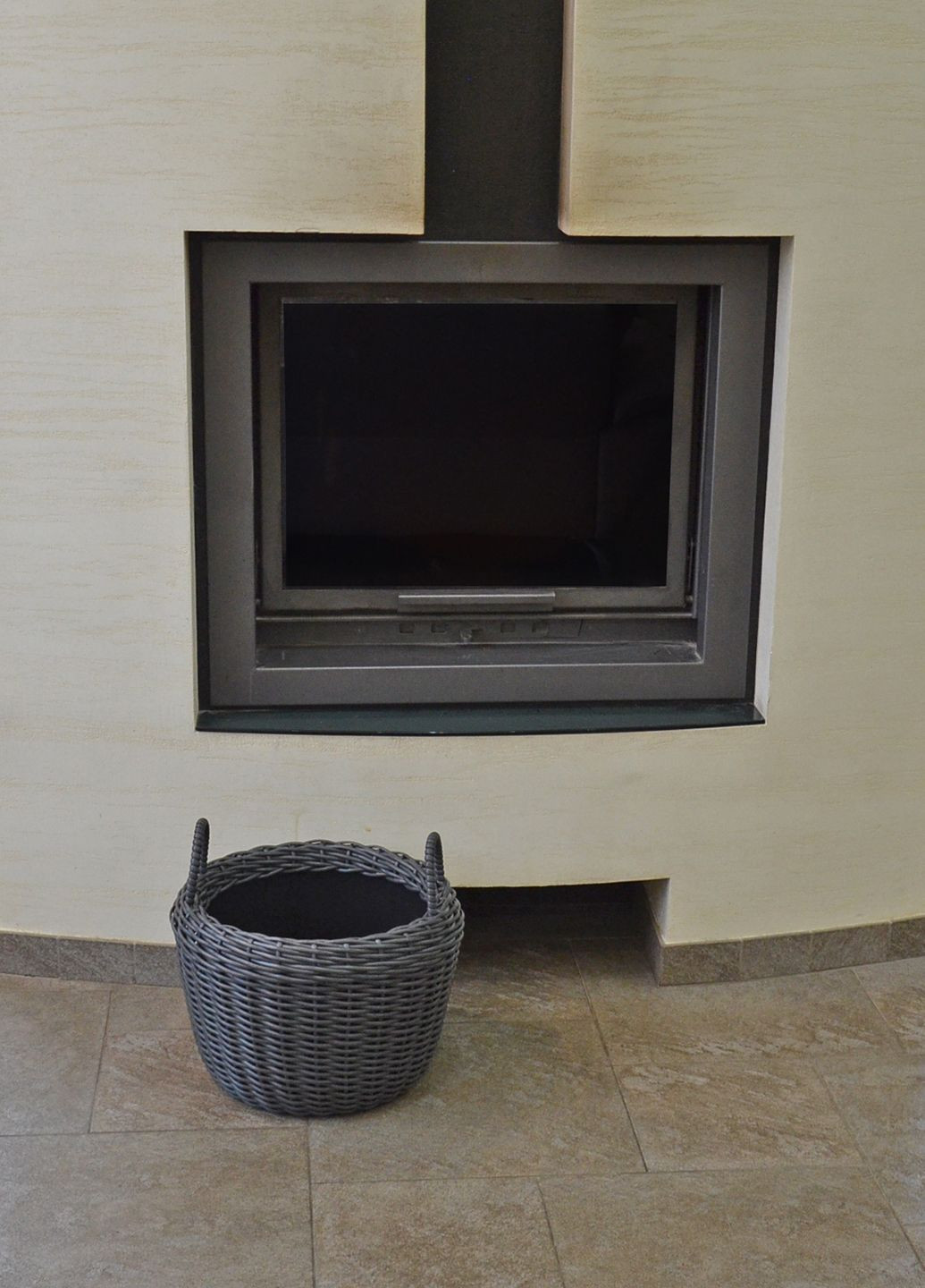 Корзина для дров плетеная (дровница) из искусственного ротанга ручной работы. Цвет Графит. 20 литров Handmade (327878881)