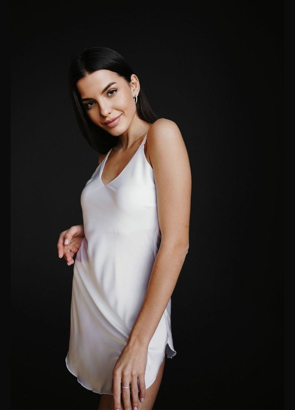 Нічна сорочка з бретелями Swatti White Nighty (311667939)