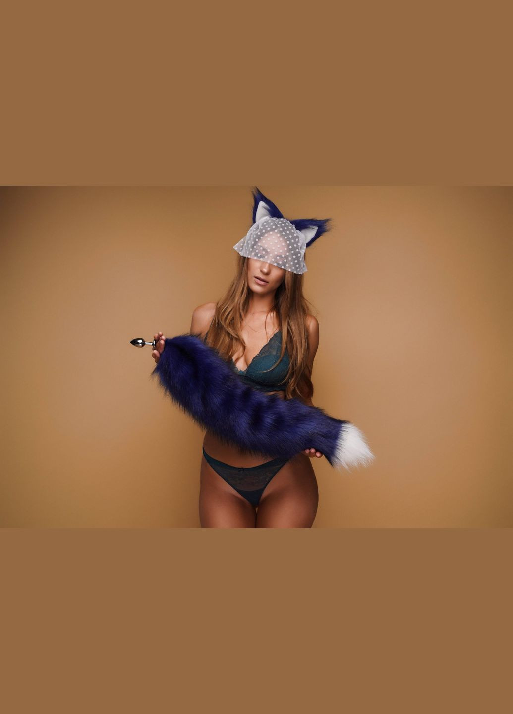 Анальный меховой пушистый хвост без пробки, Синий с белым кончиком, 60 см. OKOVA (315148909)