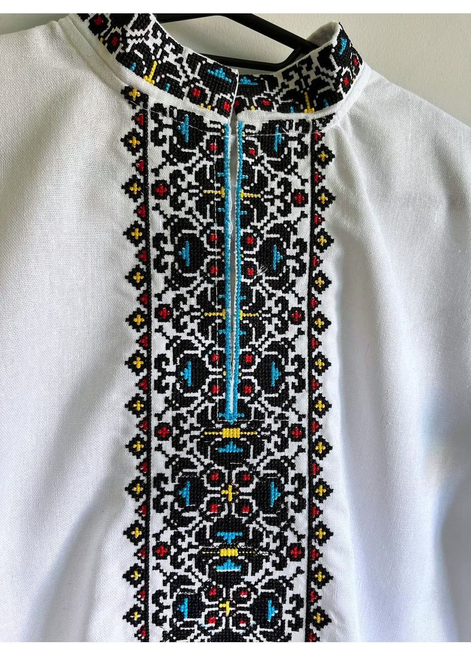 Белая детская льняная вышиванка для мальчика с коротким рукавом белая для школы V&V узор орнамент лен (355340643)