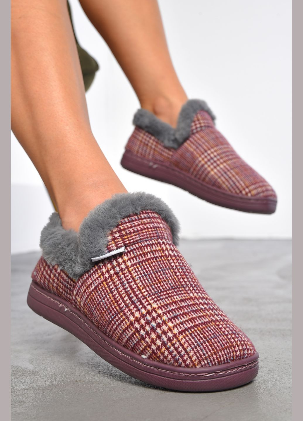 Капці домашні чуні жіночі бордового кольору Let's Shop (302209725)