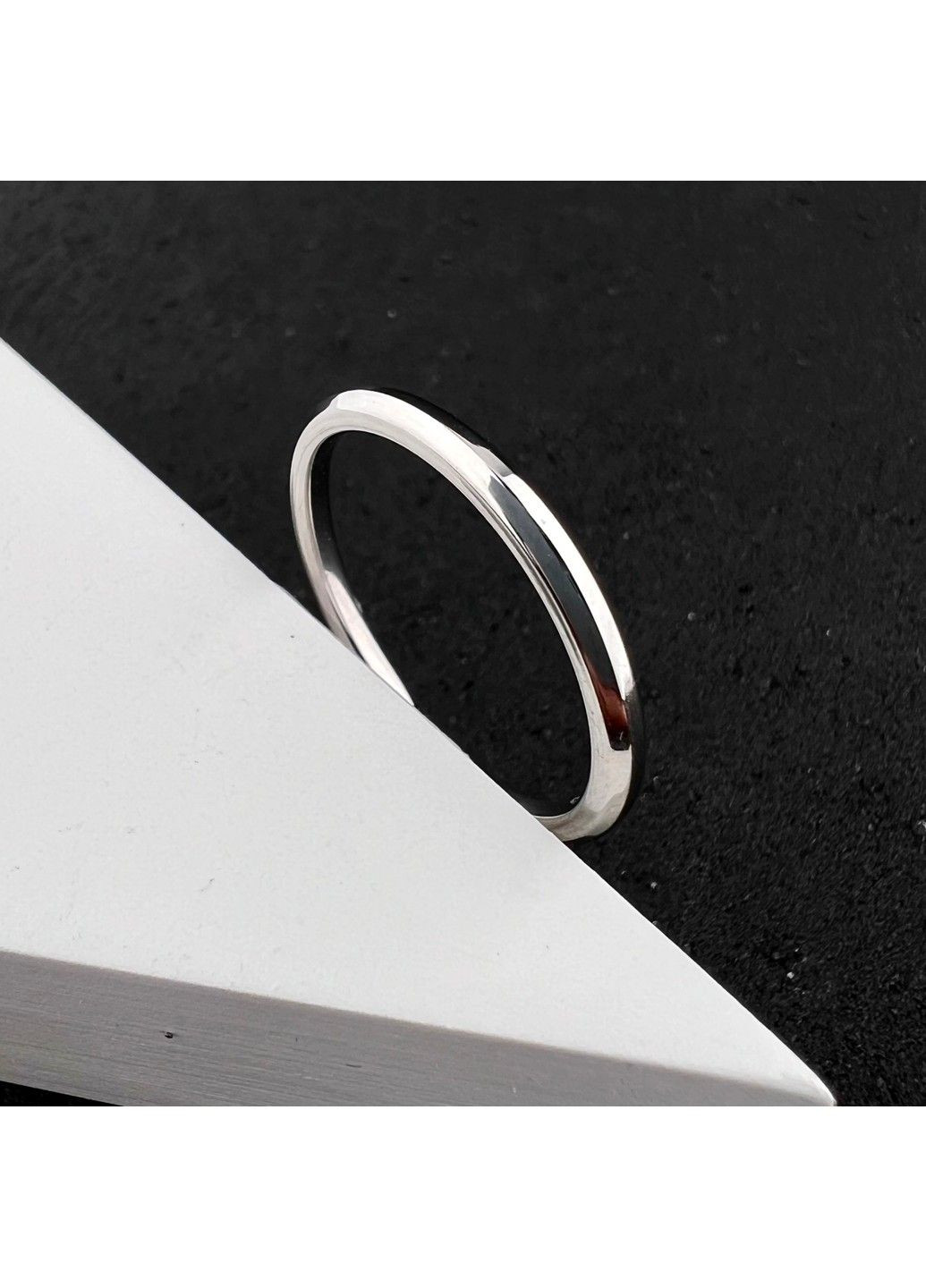 Кільце американка з нержавіючої медичної сталі 2 мм RS-075 No Brand (299634573)