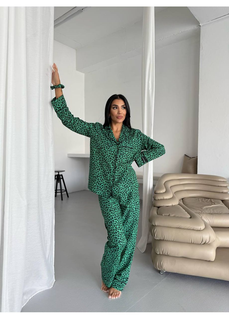 Зеленая всесезон женская пижама зелёная с леопардовым принтом рубашка + брюки Vital-Textile 1289