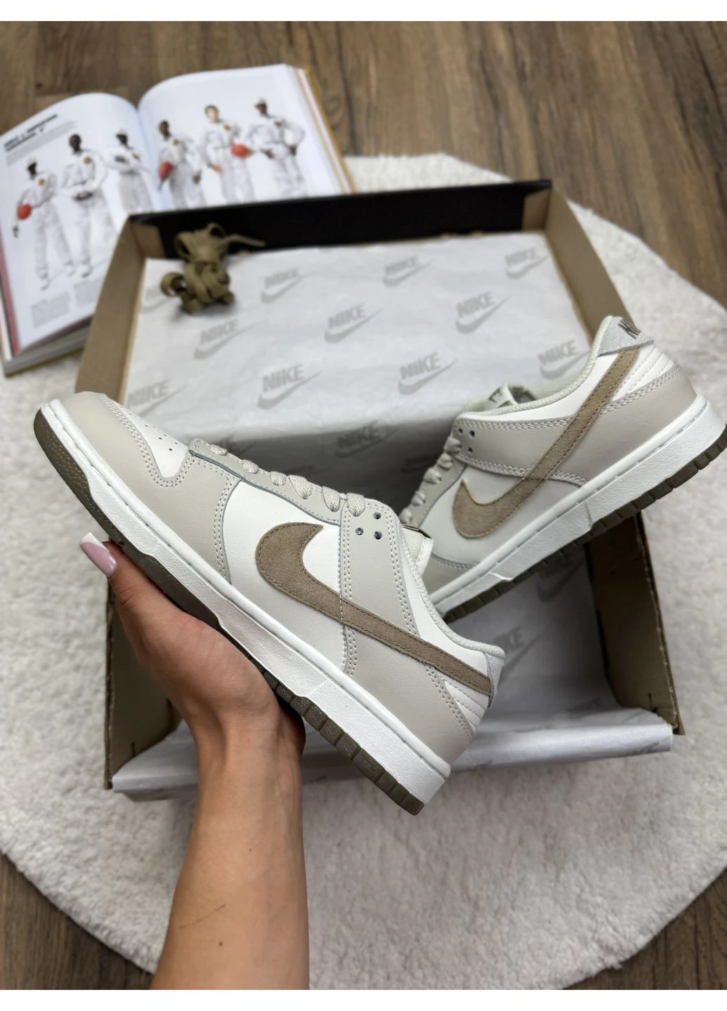 Белые демисезонные кроссовки мужские nike sb dunk low grey white brown найк сб данк белые No Brand