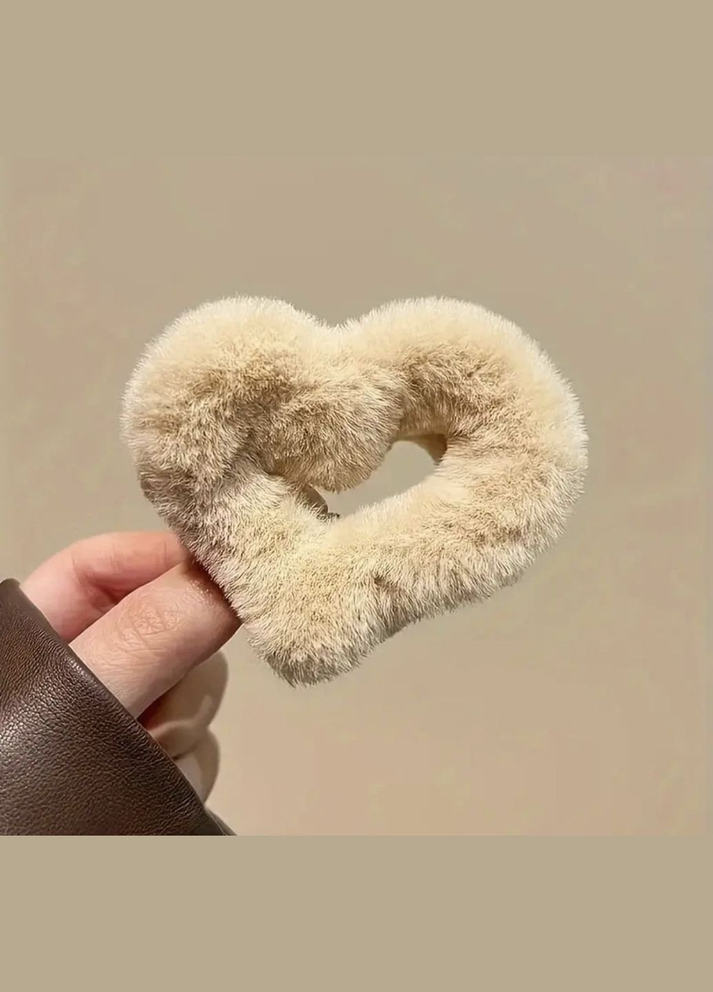 Шпилька крабик из меха "Сердечко" China (356567251)