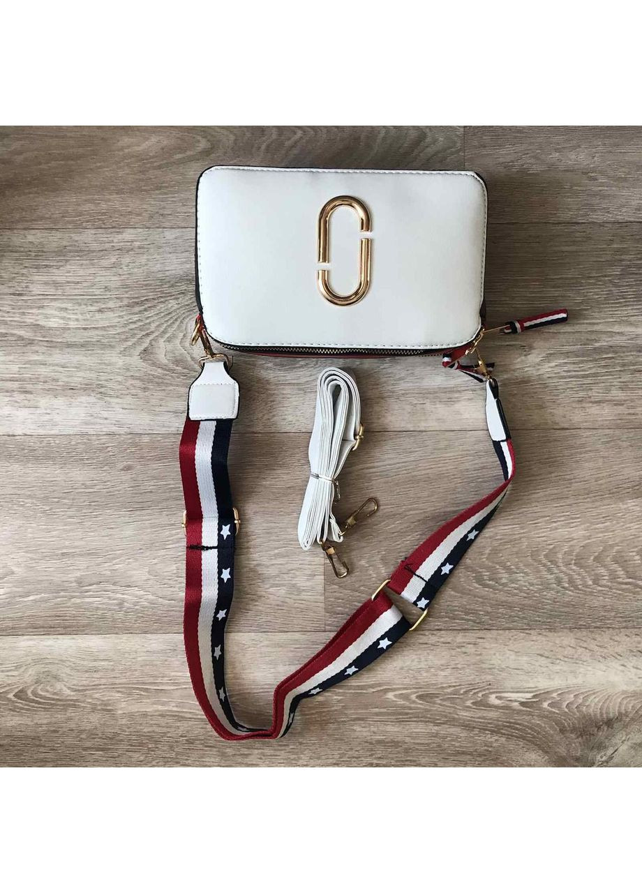 Жіноча сумка на плече з брелоком фіолетова класична з екошкіри з блискавкою та довгою ручкою ProDobro (363136395)