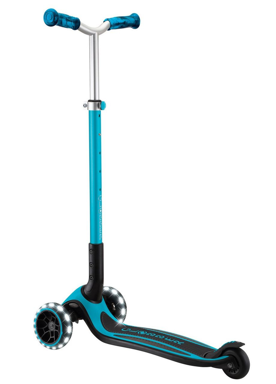 Самокат ACE аква колеса з підсвіткою від 3-х років до 100кг 3 колеса () Globber 667-100 (363820494)