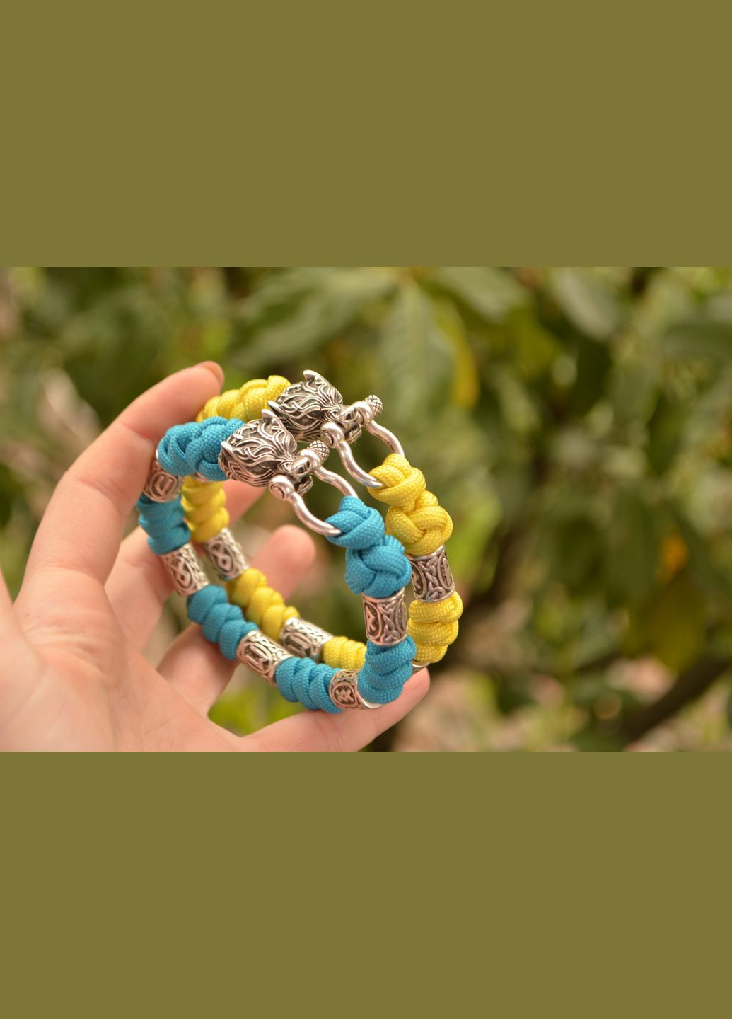 Браслет з вовком і намистинами рунами зі срібла ручного лиття й паракорду під замовлення + брелок у подарунок No Brand (341738744)