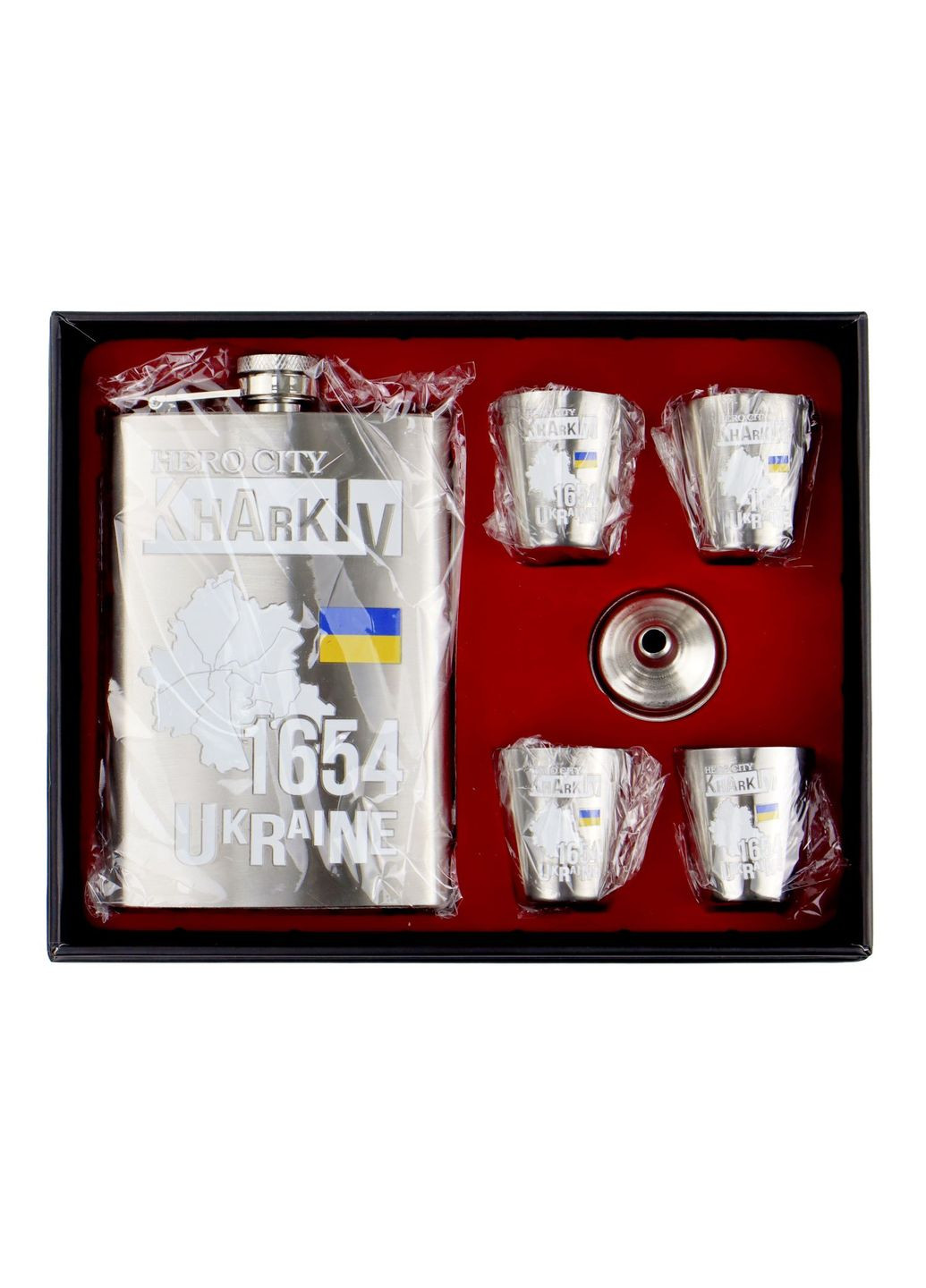 Набор ТМ Фляга Серебро + четыре рюмки + лейка, с наклейкой 9oz 255 мл "Kharkiv 1654" 4PROFI (316261928)