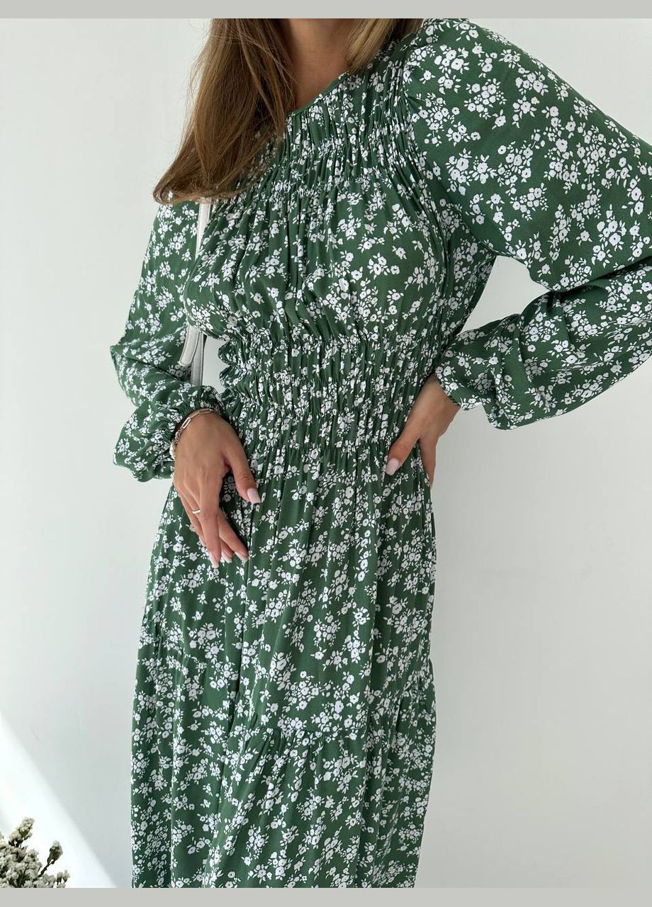 Оливковое лёгкое весеньее платье в стиле миди из штапеля в милом цветочном принте, воздушное платье с длинным рукавом No Brand