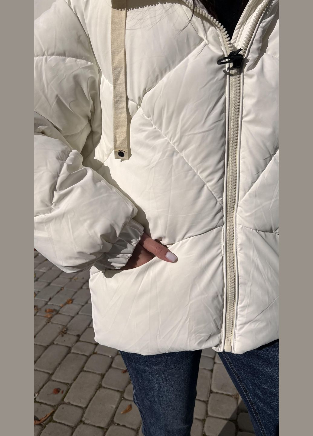 Молочная зимняя куртка FLY