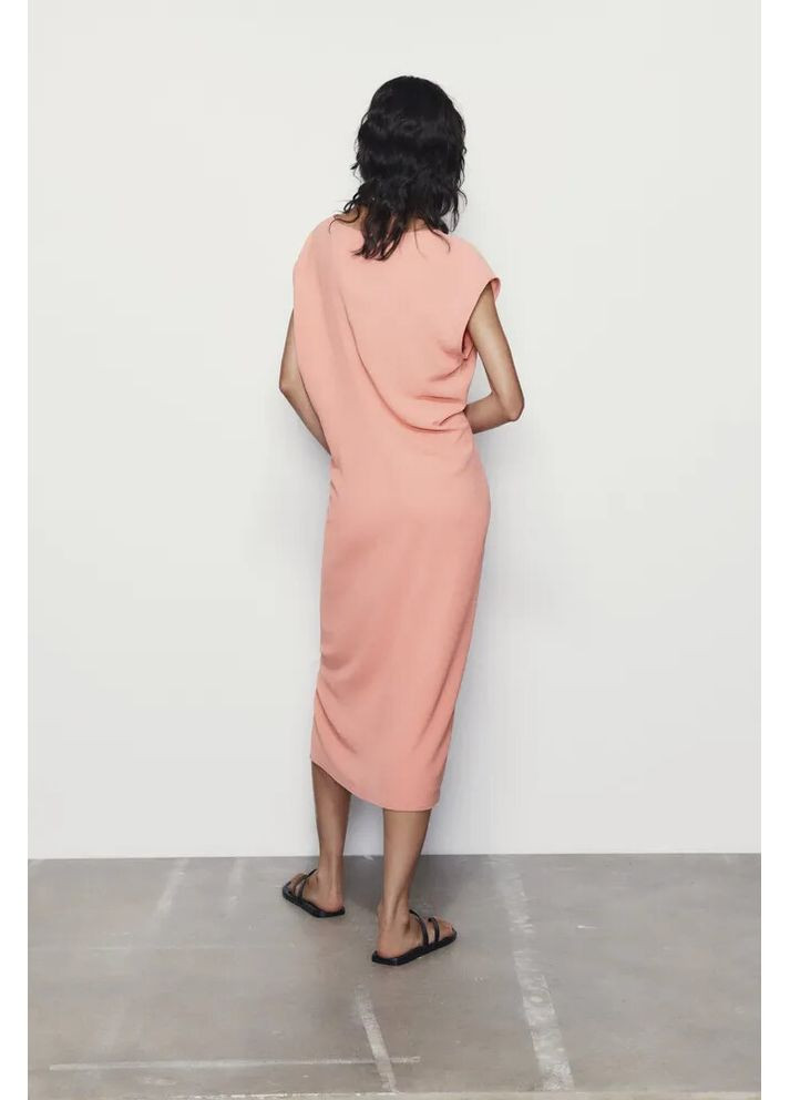 Розовое платье 0264/460/620 Zara