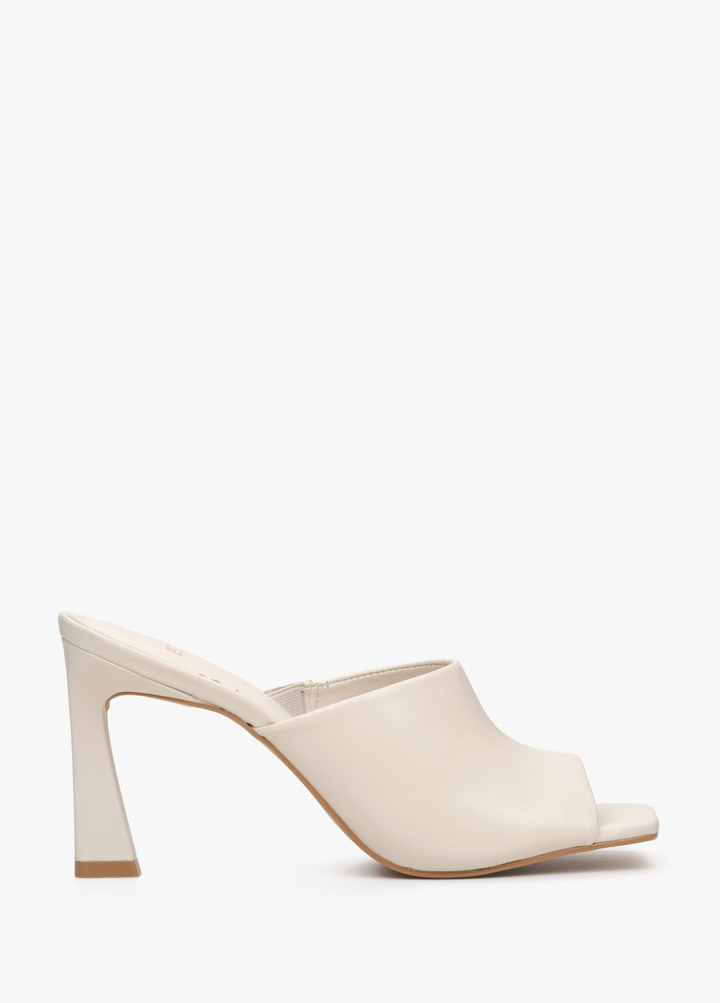 Шльопанці, колір молочний Estro (336155213)