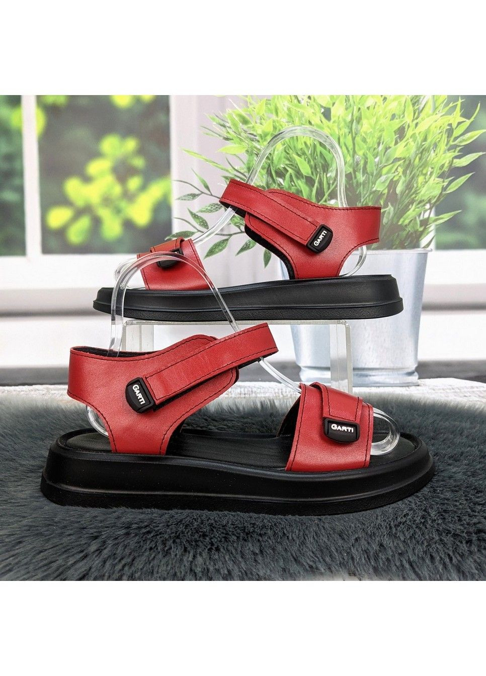 Красные босоножки женские кожаные Fashion с ремешком