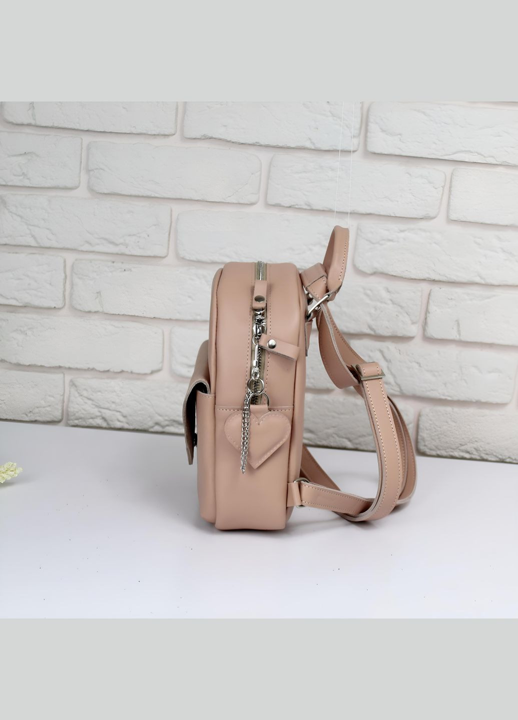 Городской рюкзак трансформер кожаный с брелоком Бежевый No Brand (297863327)